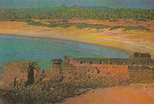 The Portuguese empire in the East consisted of a string of fortified trading posts all the way from Sofala in east Africa to Macao in the China Sea. The headquarters of the Estado da India was Goa on the western coast of India. The grand forts, such as this one, that the Portuguese built on Goa were meant to overawe rivals from the sea and to dissuade attack from the hinterland.